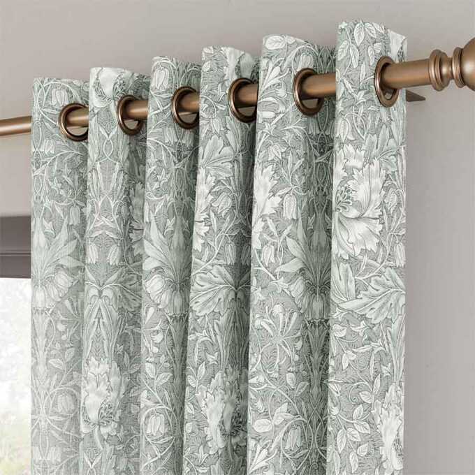 William Morris Drapes/Curtains 9746