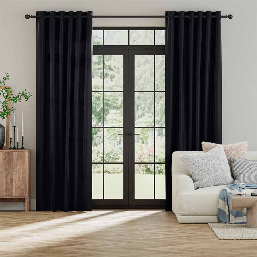 Designer Drapes/Curtains 1124
