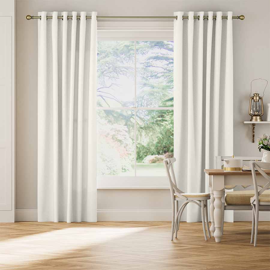 Designer Drapes/Curtains 1124