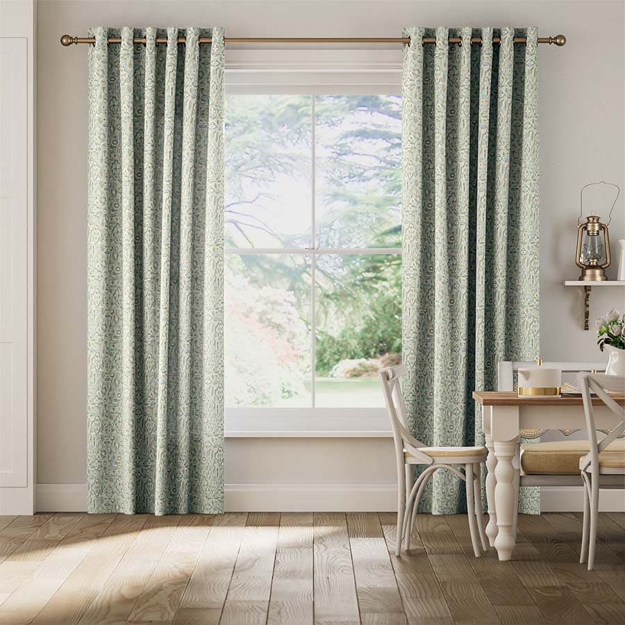 Designer Drapes/Curtains 1124