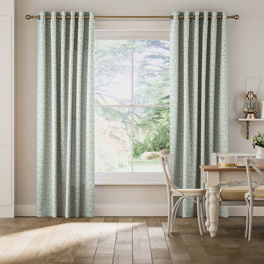 Designer Drapes/Curtains 1124